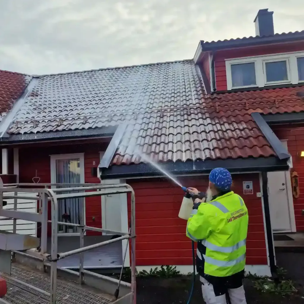 | Malertjenester Moss – MMLT Malermester Leif Thorvaldsen AS – husvask og vedlikehold i Moss og Østfold